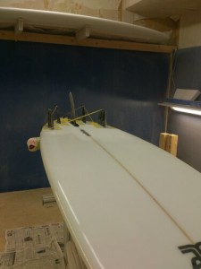 サーフボード製造途中